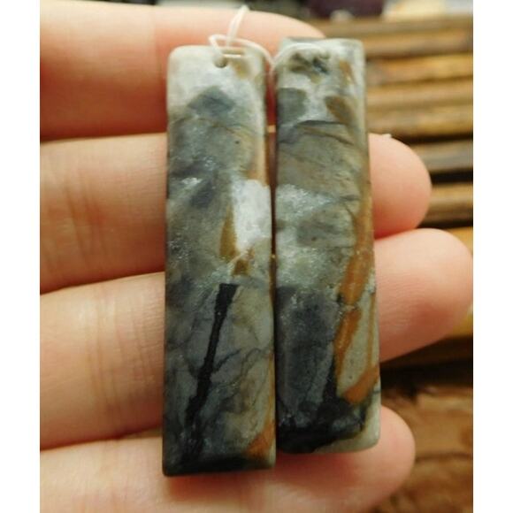 Lovely Picasso Jasper Earring Beads!! - Picture 3 of 4